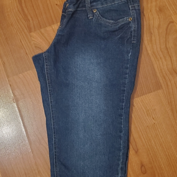 Maternity jeans capri Hybrid Size M please see the size in the label. - Picture 4 of 6